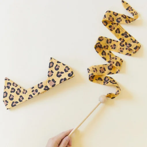 Mini Cheetah Silk & Wood Streamer