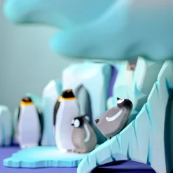 Wooden Icy Cliff and Penguin Set
