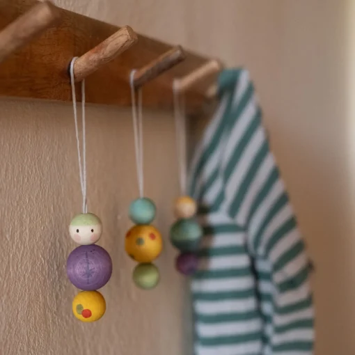 Wooden Ornament (Snowy Buddy)